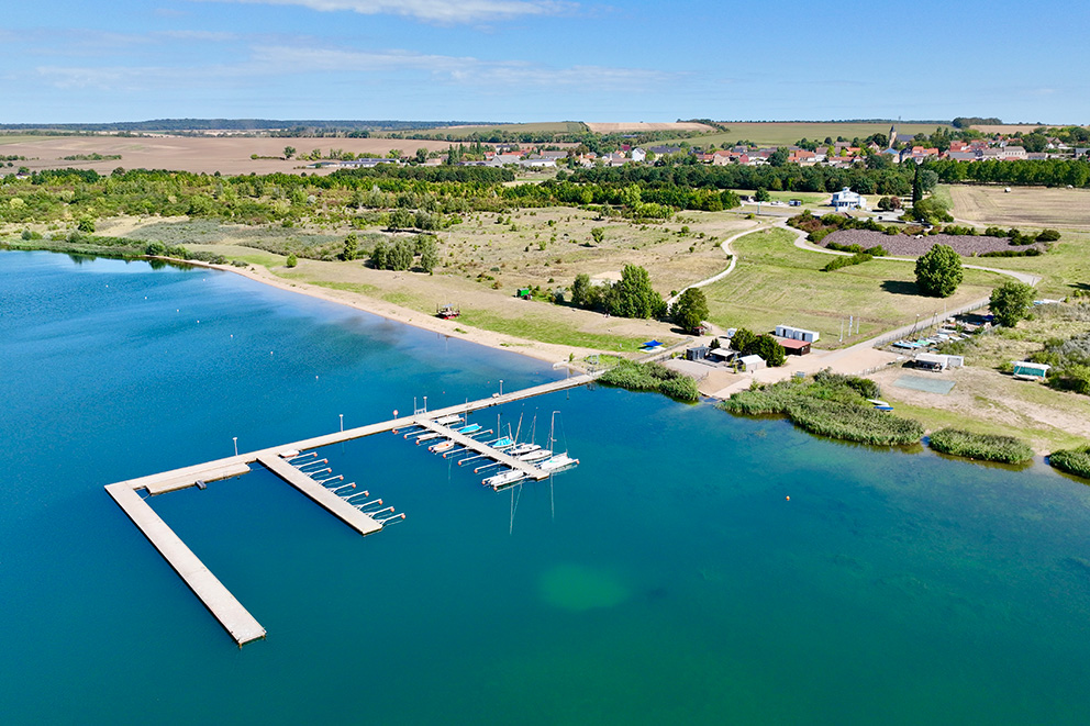 Drohnenaufnahme der Hafenanlage am Concordia See