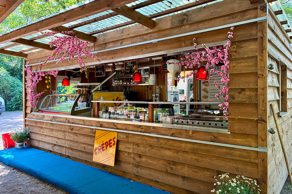 Großaufnahme des Kiosk auf dem Abenteuerspielplatz